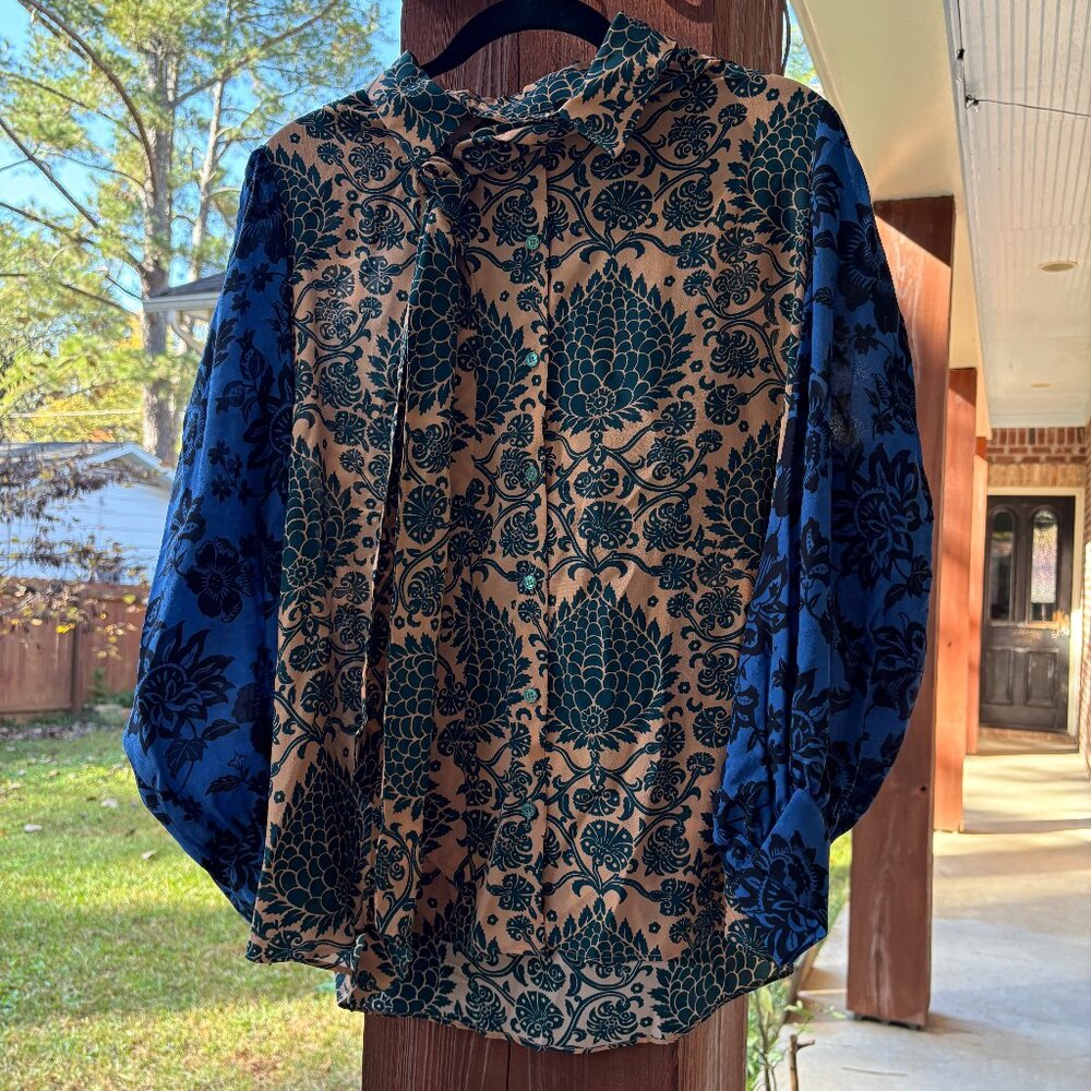 Weekend Max Mara Contrast Sleeve printed silk blouse Size Large